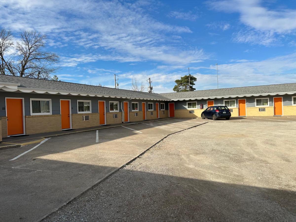Royal Rest Motel Chariton Екстер'єр фото