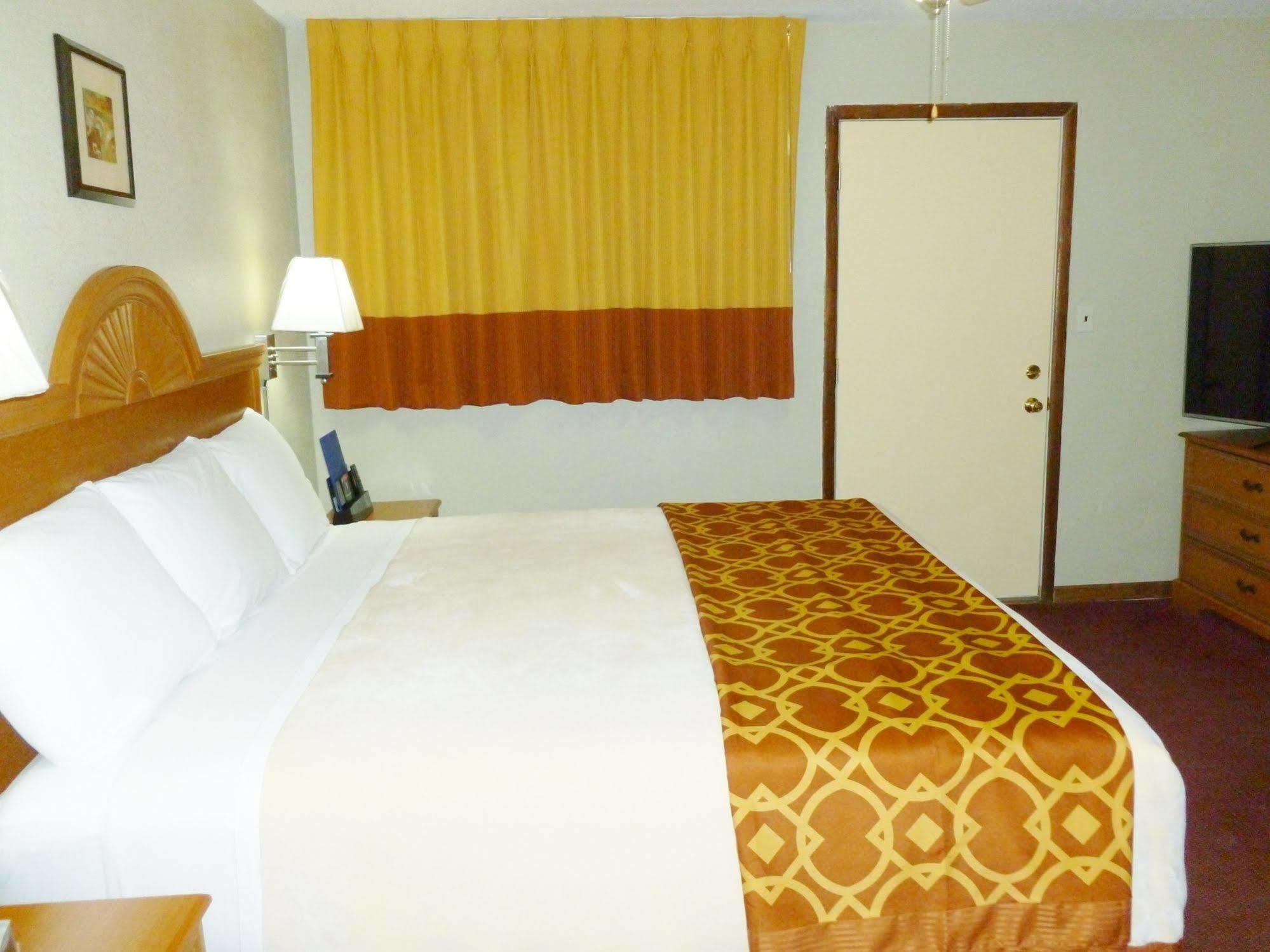 Royal Rest Motel Chariton Екстер'єр фото