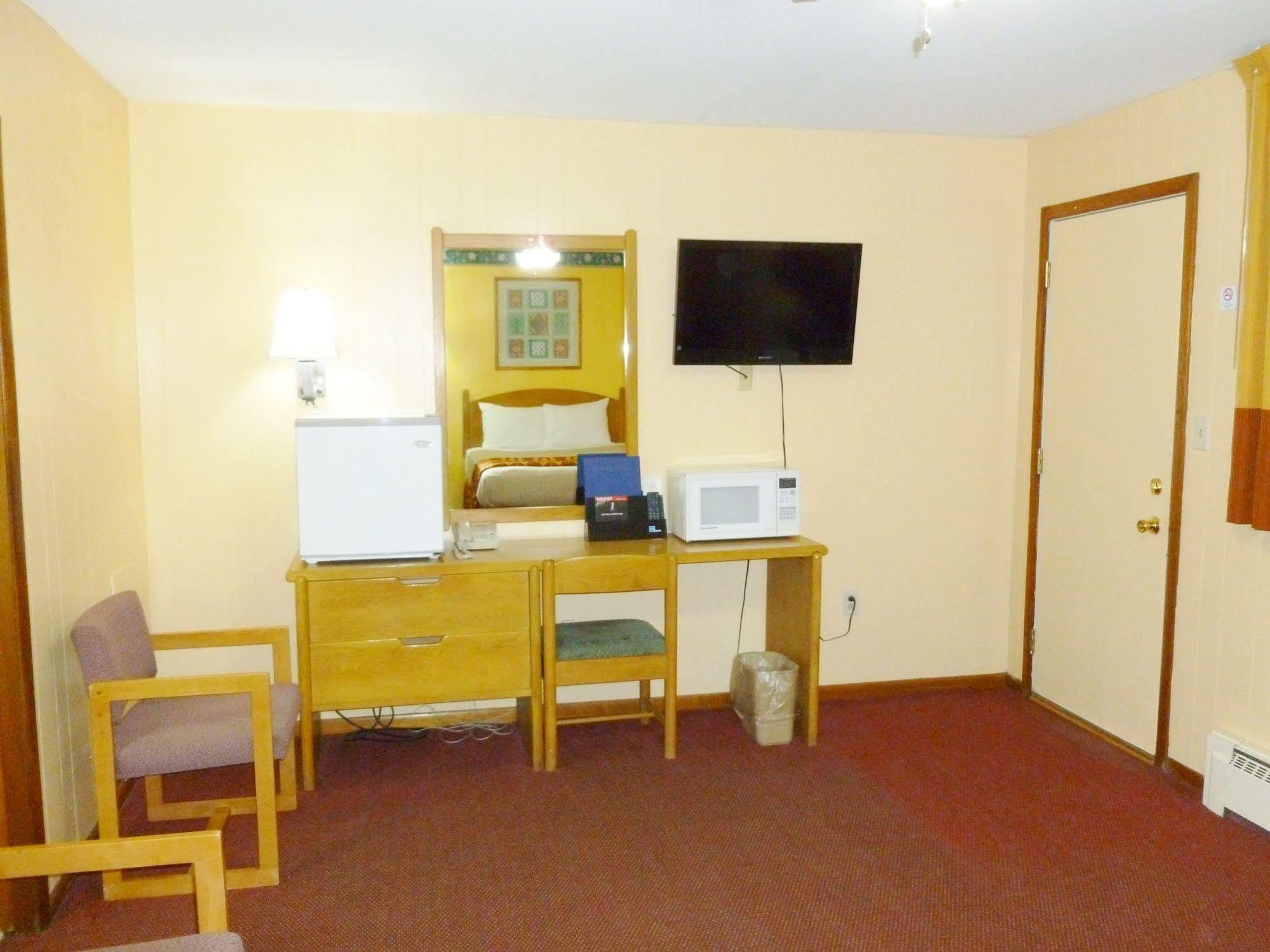Royal Rest Motel Chariton Екстер'єр фото