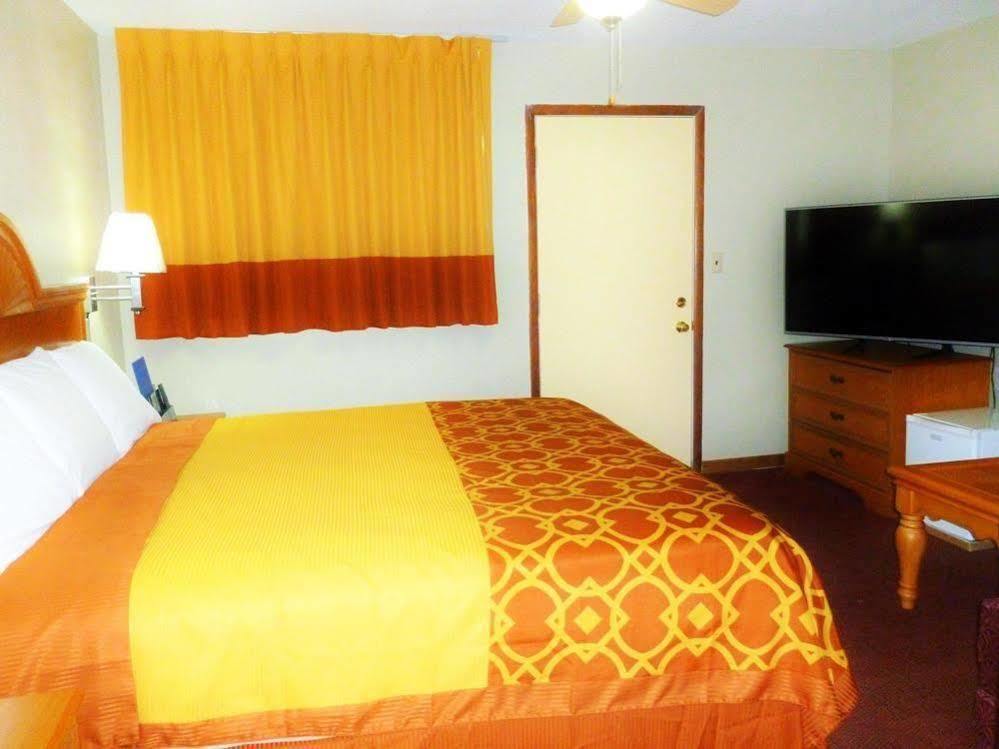 Royal Rest Motel Chariton Екстер'єр фото