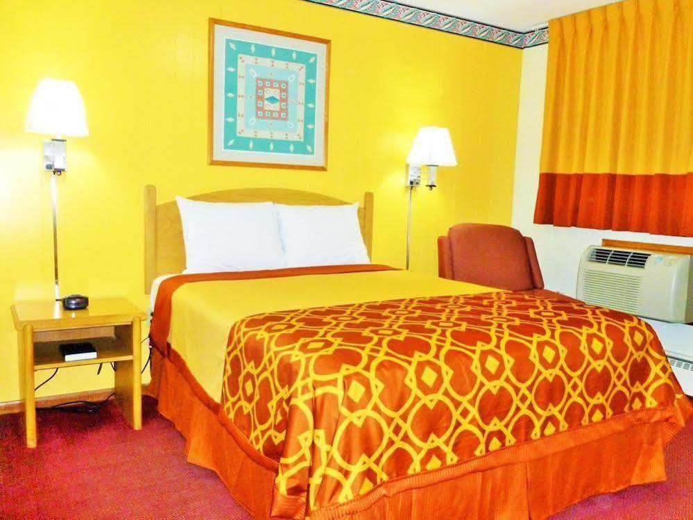 Royal Rest Motel Chariton Екстер'єр фото